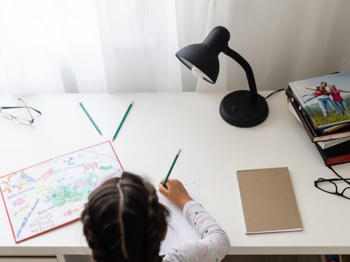 Zimowe Półkolonie Sportowe: Aktywna Zima Pełna Radości i Przyjaźni!