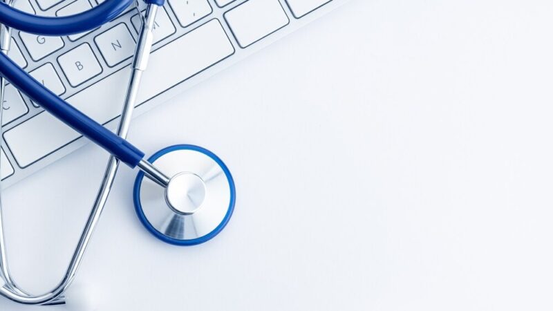 Zjednoczeni w walce z rakiem: Wydarzenie w Narodowym Instytucie Onkologii z okazji Światowego Dnia Walki z Rakiem