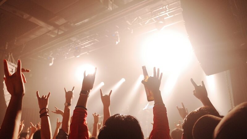 Karnawałowa Noc Pełna Radości w Mokotowie dla Seniorów!