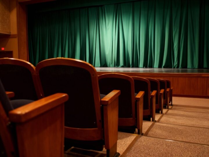 Sztuka w działaniu: Młodzież z Pragi-Północ zmienia świat poprzez teatr