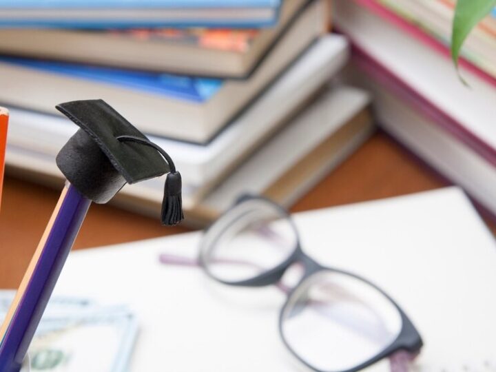 Wzmocnij więzi z dzieckiem: dołącz do „Szkoły dla Rodziców”!