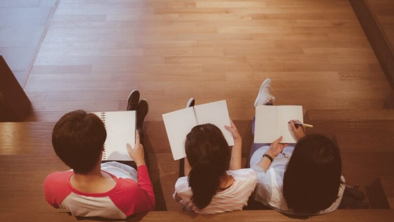 Przygoda w prehistorii: Warsztaty dla dzieci w bibliotece Nautilus 19 lutego 2026!