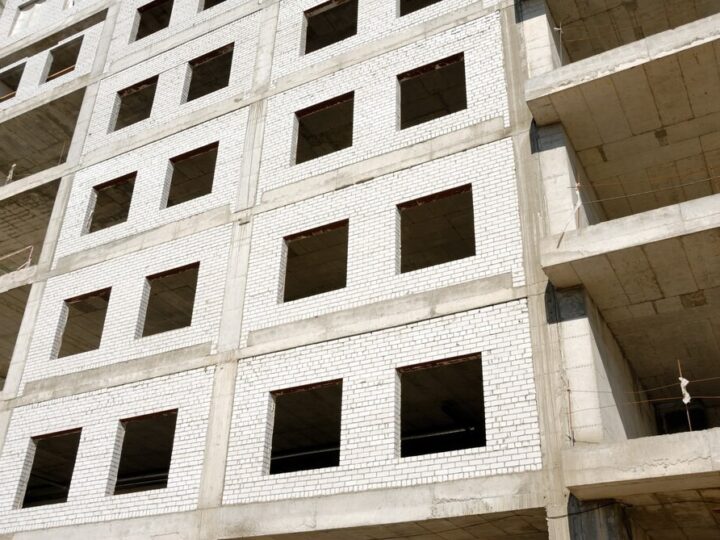 Nowe osiedle na Pradze-Północ: Półmetek budowy 207 mieszkań!