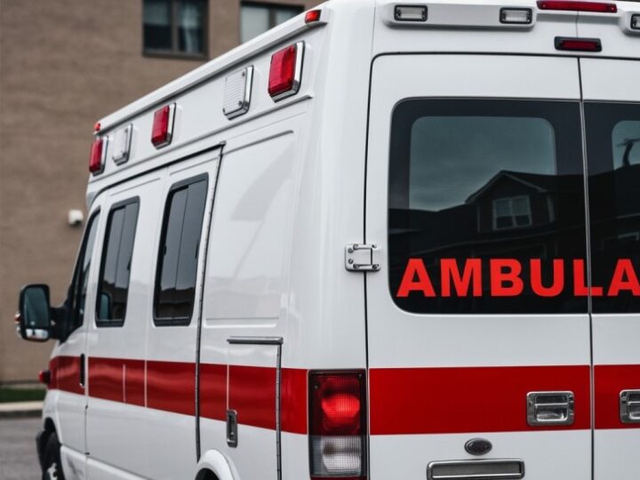 Zimowe wędrówki po lesie: Jak zapewnić sobie bezpieczeństwo?