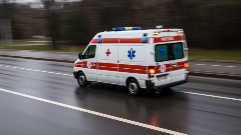 Policja w akcji: Szybka pomoc w zimowej rzeczywistości