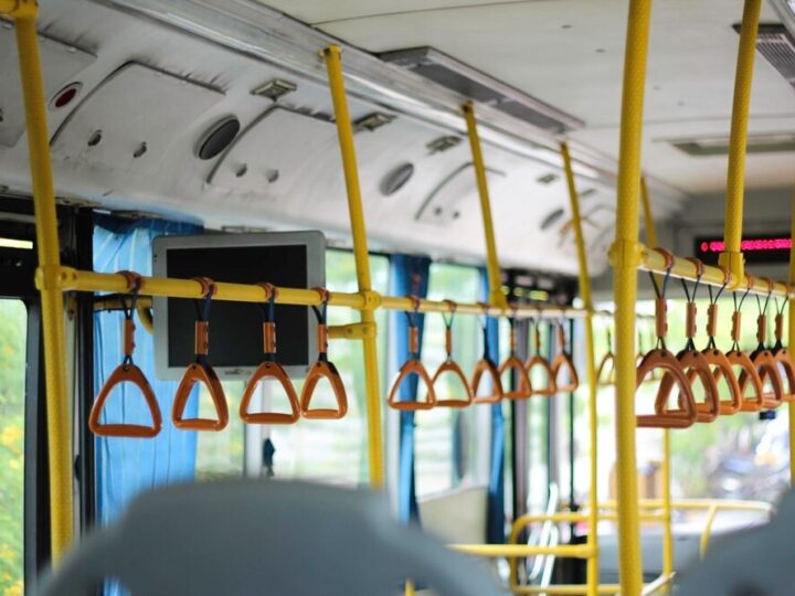 Romantyczna linia W26: Walentynkowa podróż pełna atrakcji w Warszawie