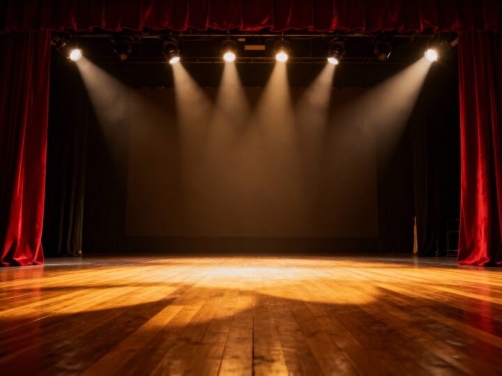 Darmowy Teatr na Ochocie: Zdobądź Bilety na „Rodzinne Rewolucje”!