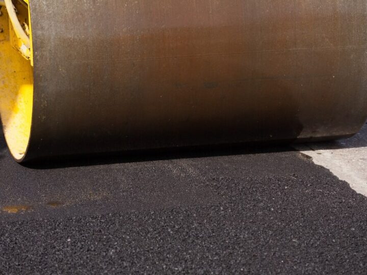 Remont na Bohaterów Warszawy: Zmiany w ruchu już w sobotę!