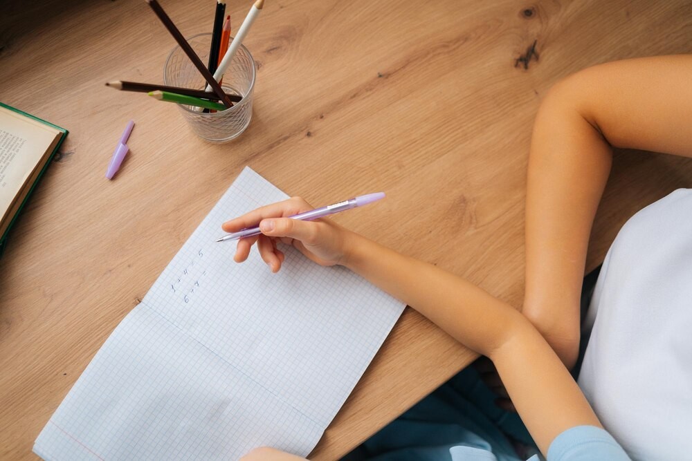 Młodzież przeciw hejtowi: Jak zrozumieć zagrożenia w sieci?