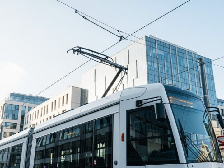 Zielona rewolucja w myciu tramwajów: nowa myjnia na Żoliborzu