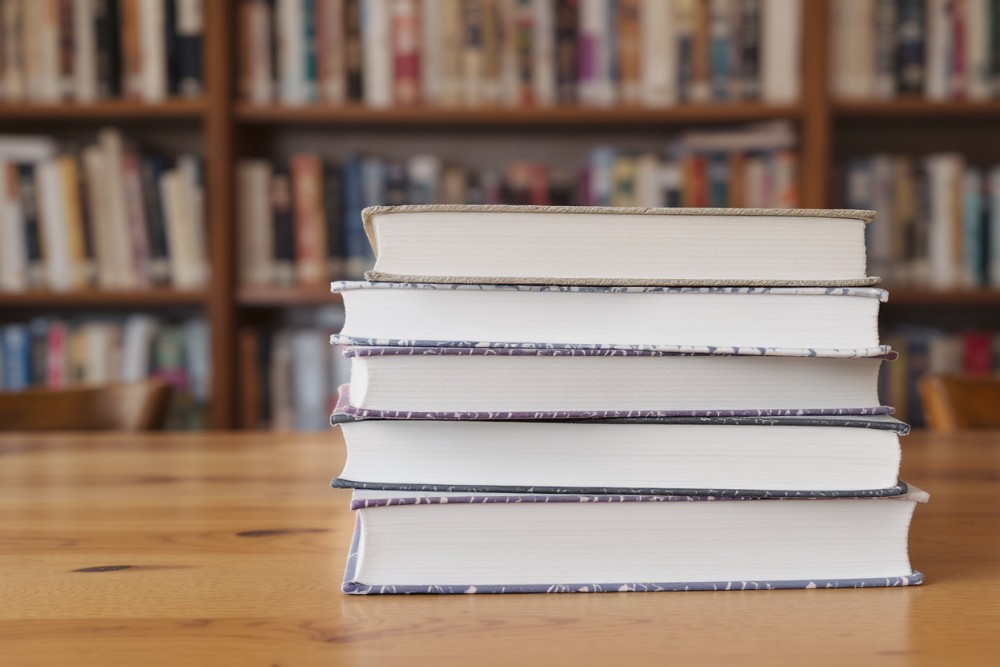 Odkryj nowości literackie w Bibliotece Publicznej w Białołęce!