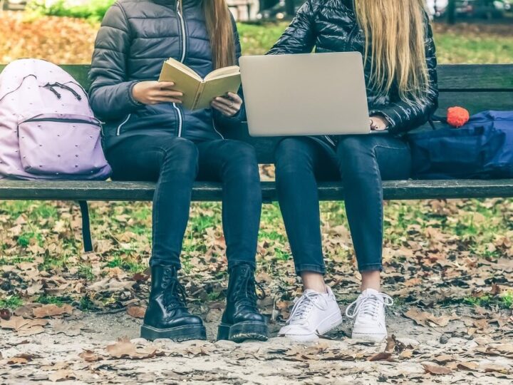 ZUS w Wesołej: Odpowiedzi na pytania o świadczenia rodzinne!