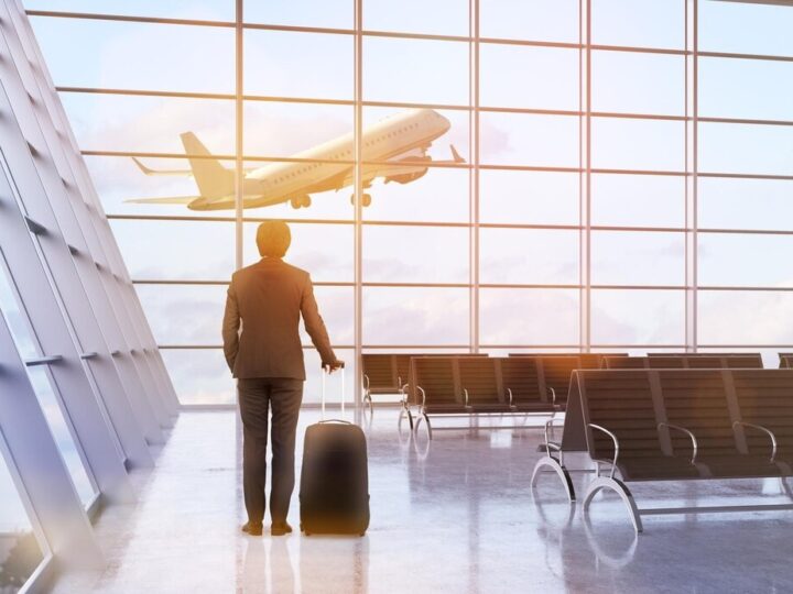 Naddźwiękowe loty w Polsce: Co powoduje hałas w twojej okolicy?