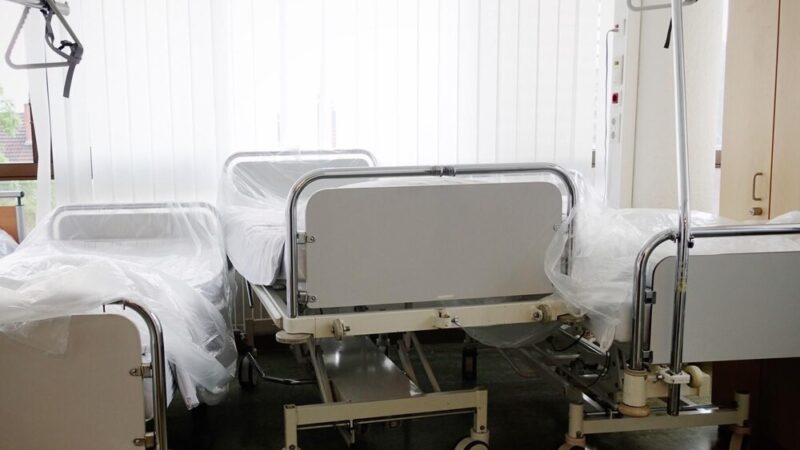 Zwiększ swoją pewność siebie w wodzie – zapisz się na zajęcia pływania!