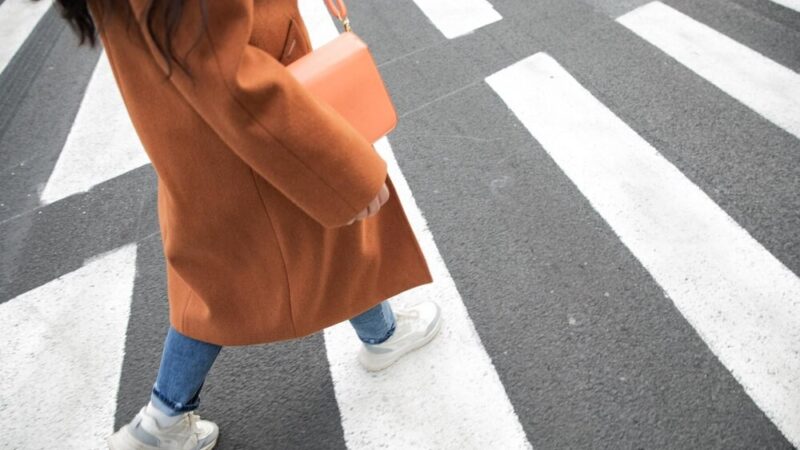 Nowe przejście w sercu Warszawy: Zwiększona bezpieczeństwo i wygoda dla pieszych i rowerzystów