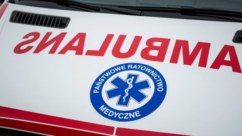 Błyskawiczna akcja straży miejskiej ratuje seniorkę w kryzysie