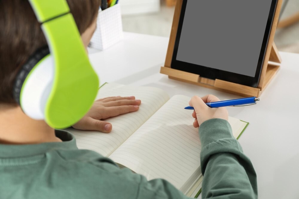 Warszawska Szkoła Podstawowa nr 404 wyróżniona za innowacyjne podejście do edukacji!