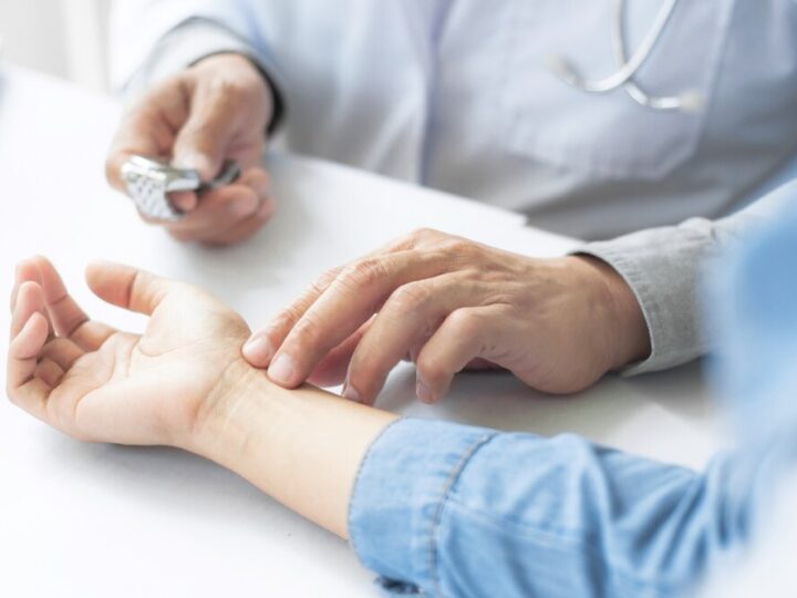 Młodzież pod wpływem alkoholu zakłóca spokój na Bemowie