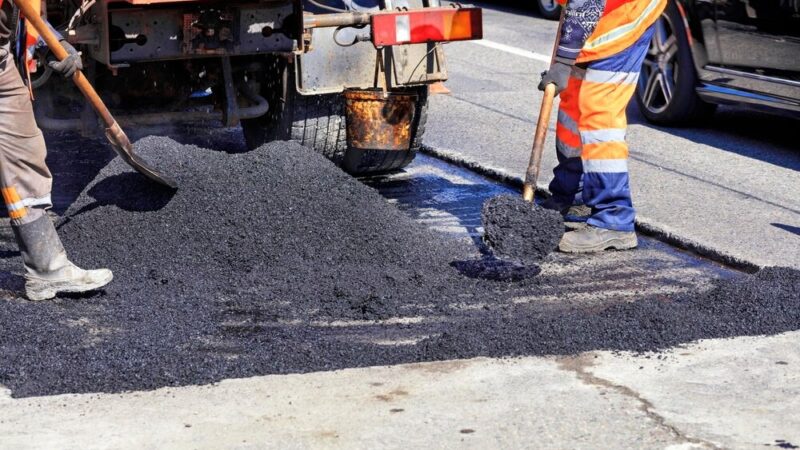 Rewolucja na Sieciechowskiej: Nowy asfalt już w drodze!