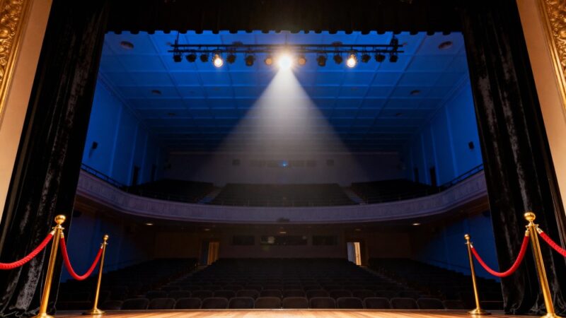 Ostatnia szansa na teatralną ucztę: „Libertyn” w Ursynowie!