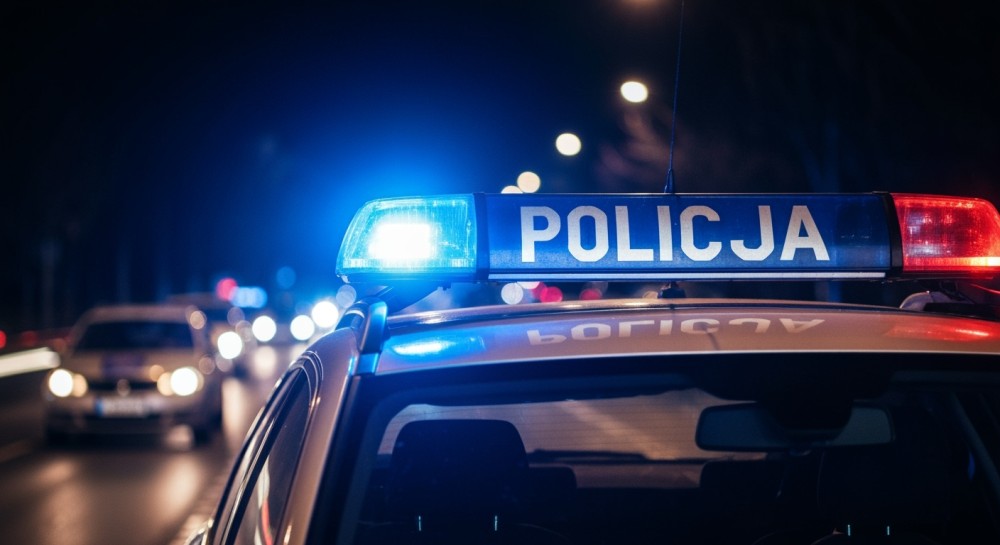 Policja rozbija dziuplę samochodową: kradzież, narkotyki i zatrzymania!