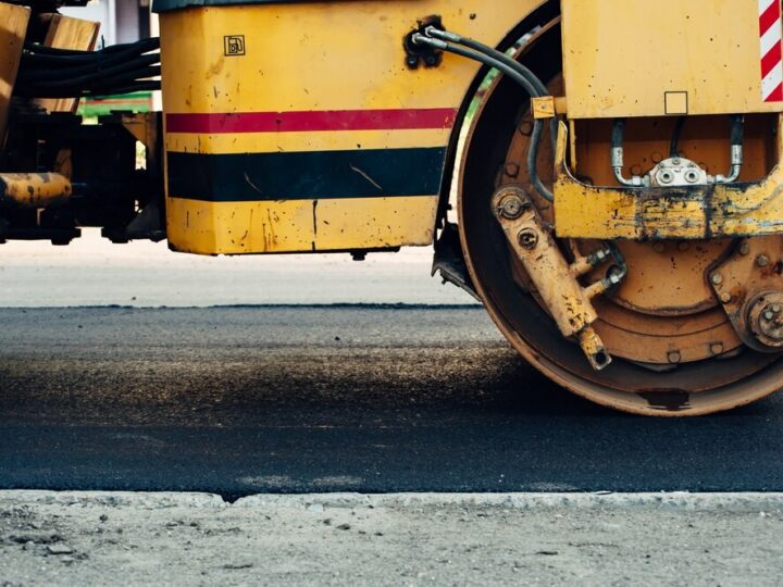 Nowa era dla ulicy Romaszewskiego: Modernizacja na horyzoncie!