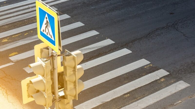 Bohaterska interwencja strażników miejskich ratuje zagubioną seniorkę