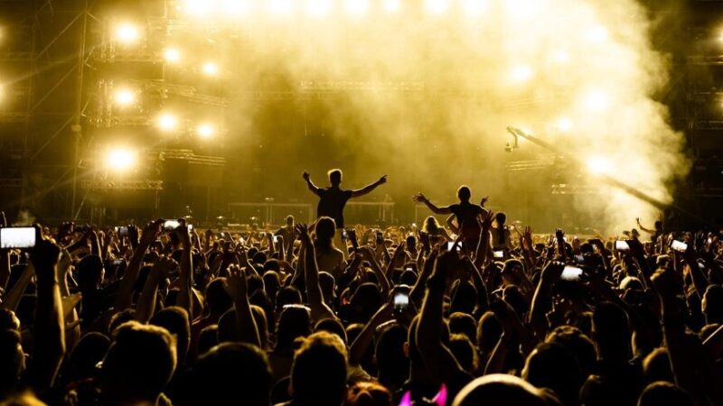 Literacka uczta w Kłosowej: II Festiwal Książki Zaczytani już w sobotę!