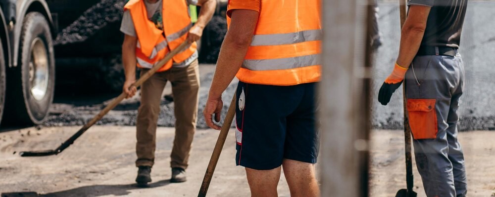 Utrudnienia na Alei Krakowskiej: Zmiany w ruchu w drodze do Raszyna