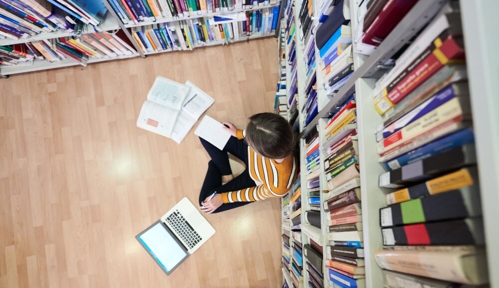 Zbuduj mini hotel dla owadów – ekoartystyczne warsztaty w bibliotece!