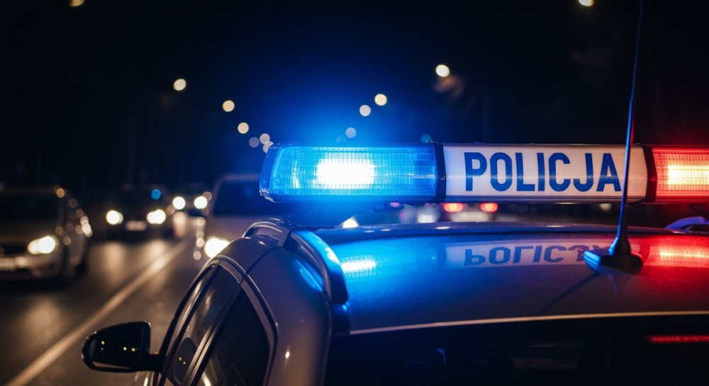 Młodzież z alkoholem na ulicach Mokotowa – alarmujący incydent!