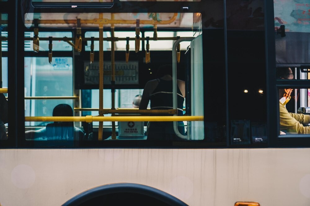 Remont S8: Nocne prace i zmiany w komunikacji autobusowej