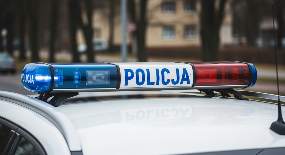 Brutalny atak w warszawskim tramwaju: Amerykanin na celowniku napastnika
