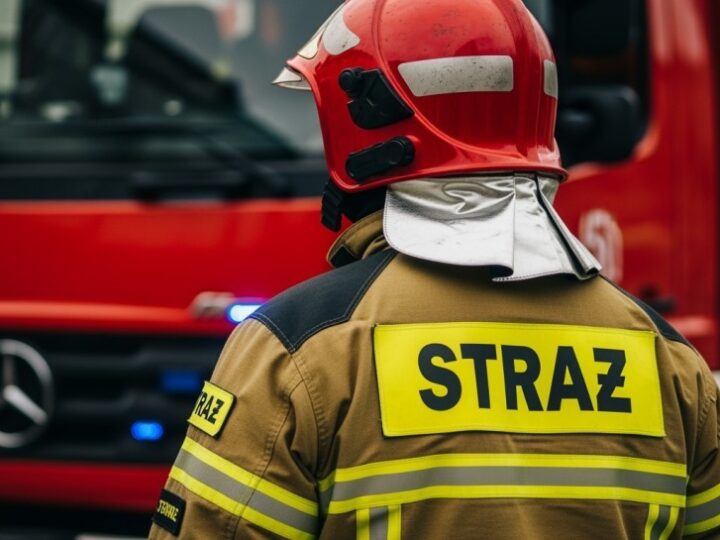Nowi bohaterowie Warszawy: ślubowanie strażaków w PSP