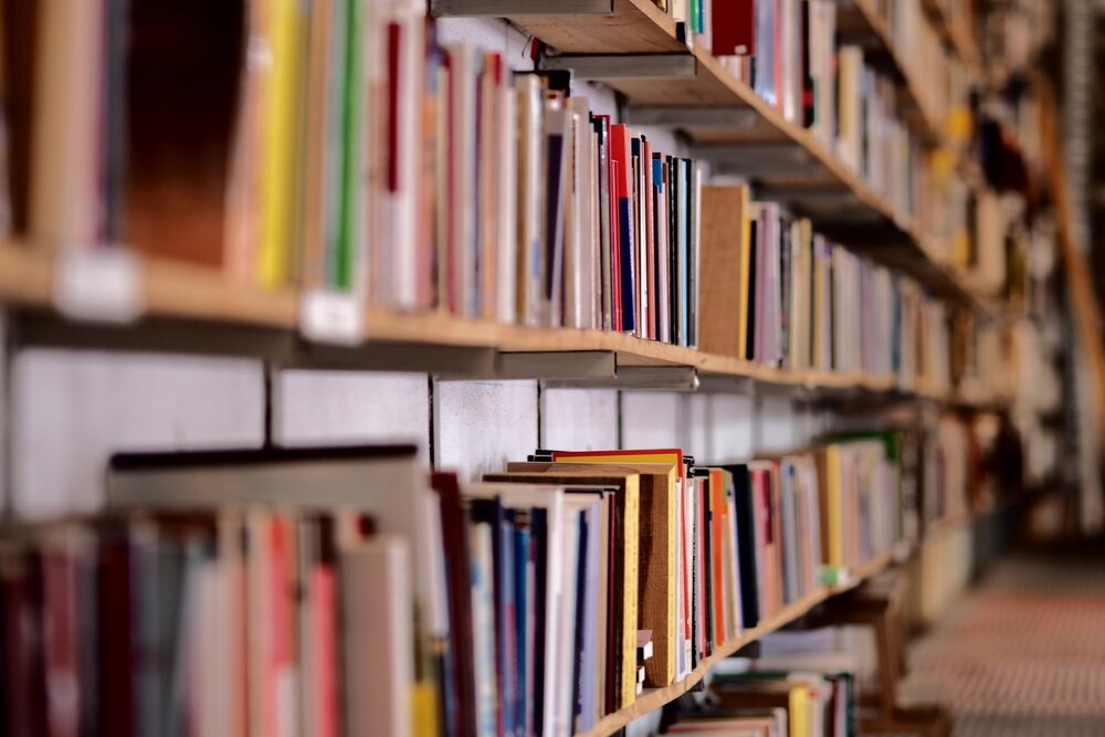Sportowe pasje na papierze! Konkurs plastyczny w bibliotece Nautilus