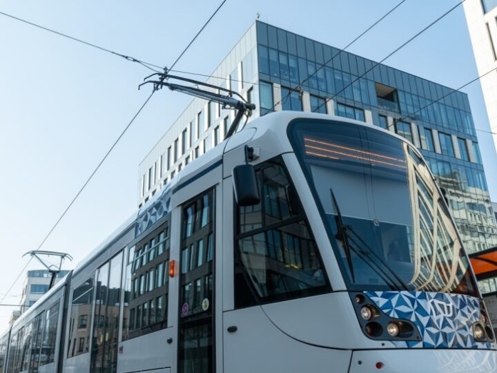 Tramwaje Warszawy: Ikony, które łączą pokolenia