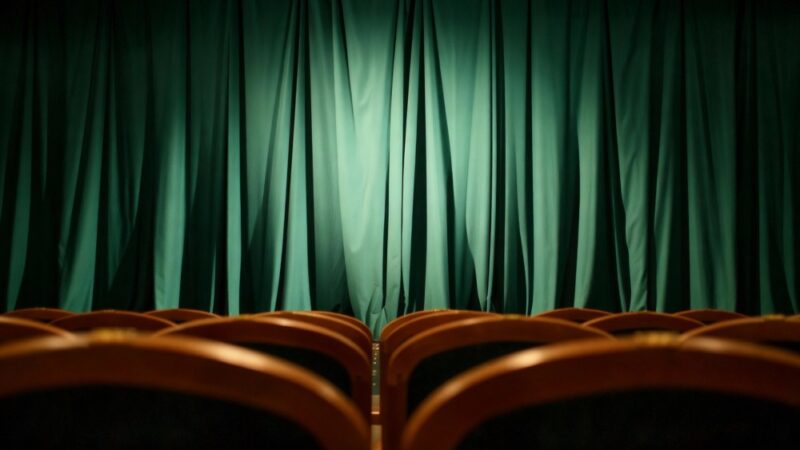 Teatr na plaży: bezpłatne przedstawienia dla całej rodziny!