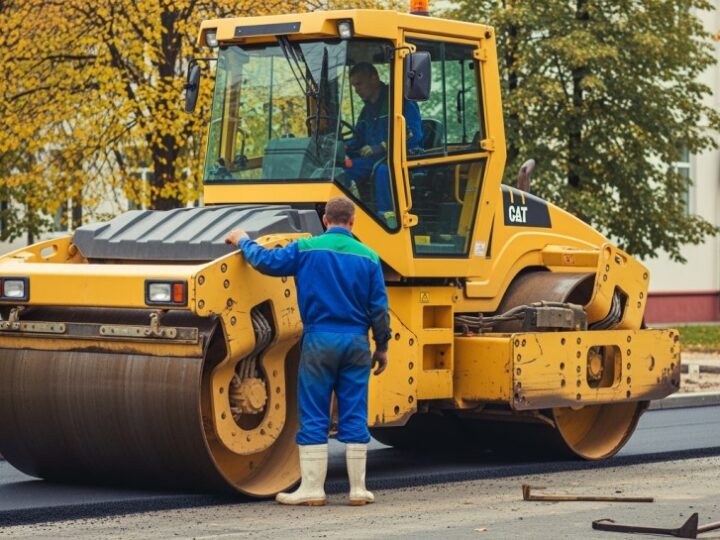 Utrudnienia na Trasie Łazienkowskiej: Weekendowe naprawy po pożarze autobusu