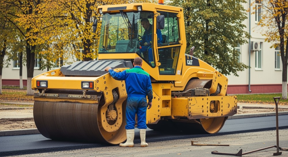 Utrudnienia na Trasie Łazienkowskiej: Weekendowe naprawy po pożarze autobusu