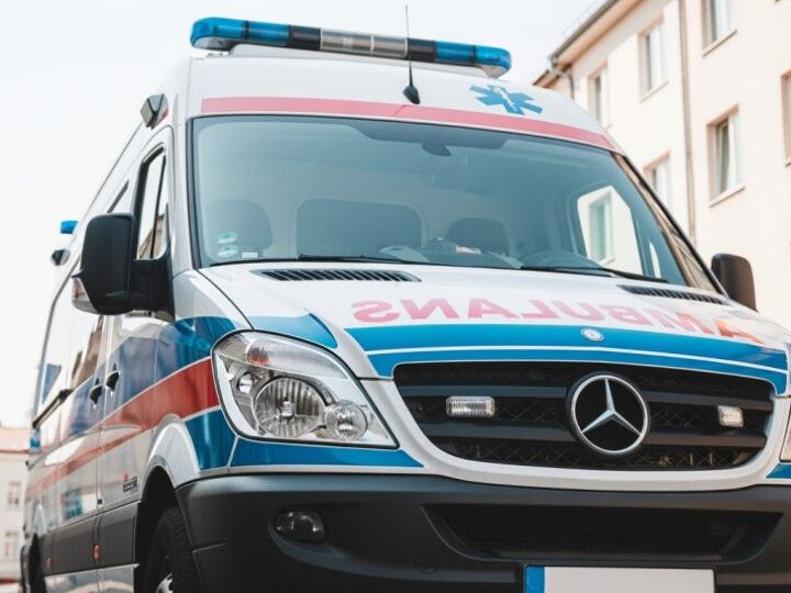 Dramatyczna akcja ratunkowa na placu zabaw w Legionowie