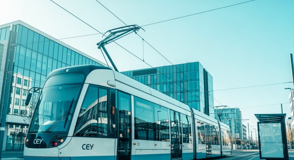 Weekendowe utrudnienia tramwajowe na Nowowiejskiej: co musisz wiedzieć?