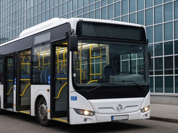 Mobilis kończy epokę hybrydowych autobusów w Warszawie po 35,7 miliona km