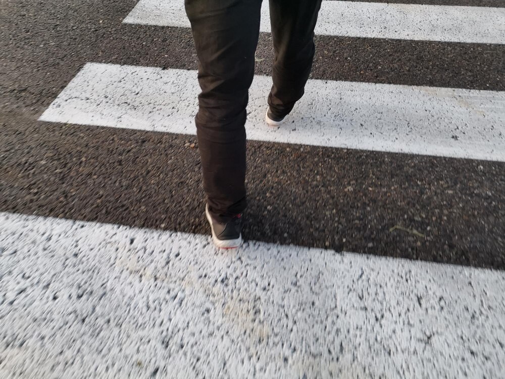 Tragedia na torach: Mężczyzna zginął w zderzeniu z pociągiem w Pilawie