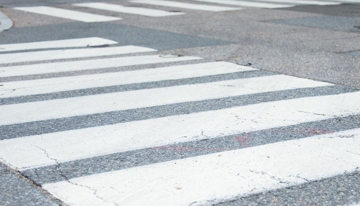Bezpieczna droga do szkoły – policyjna akcja w pełnym toku!
