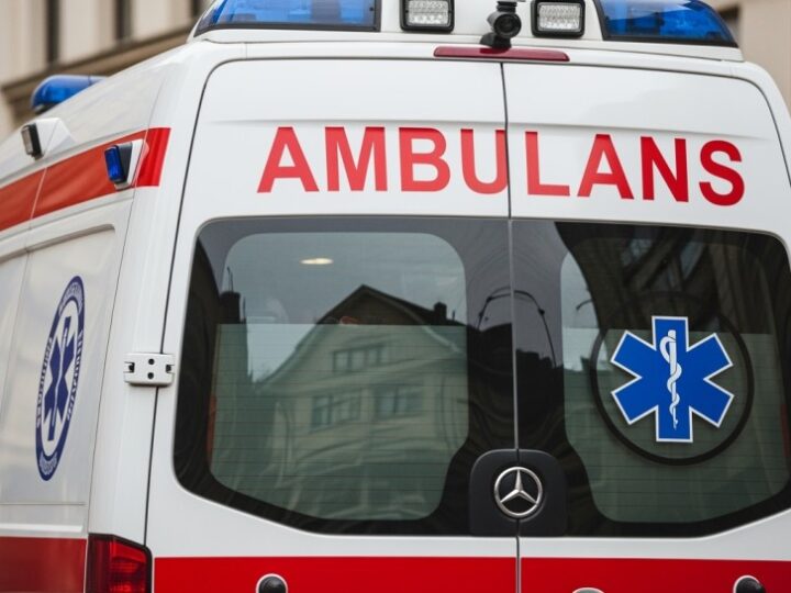 Interwencja w mieszkaniu dziennikarza TV Republika: Policja uspokaja, to nie sprawa zawodowa