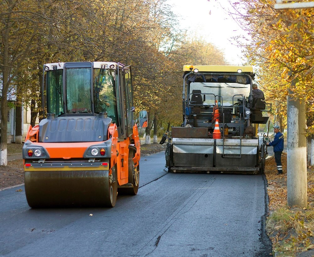 Warszawskie remonty trwają – nowe etapy modernizacji dróg i torów!