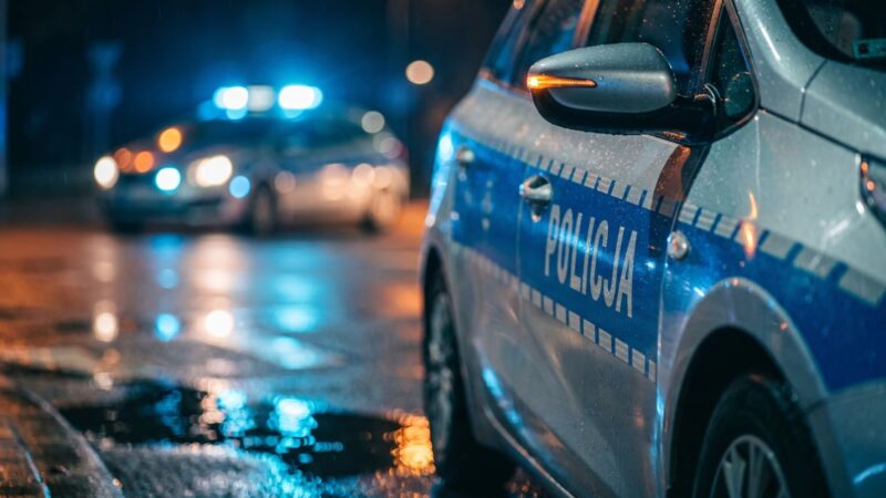 Narkotyki w mieszkaniach w Nadmie i Markach. Trzech mężczyzn zatrzymanych