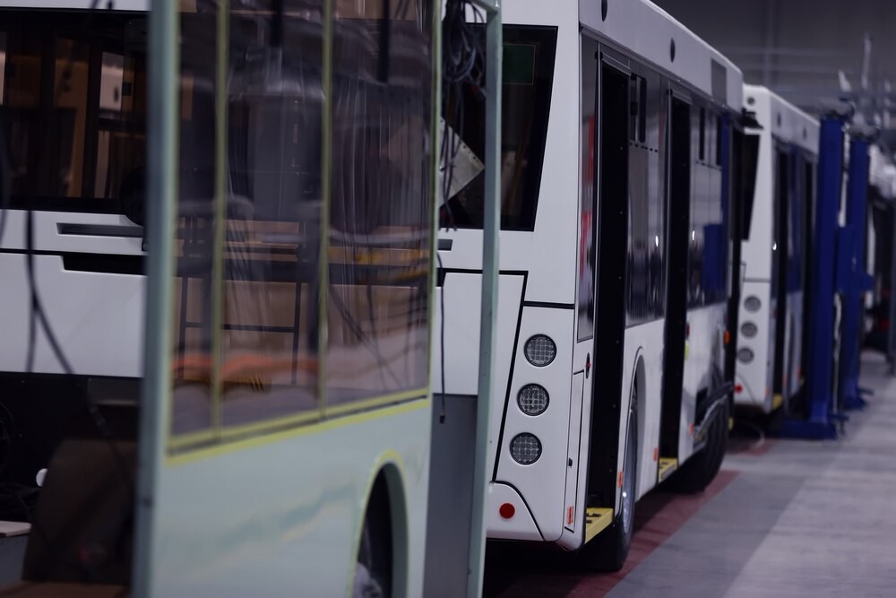 Frezowanie ul. Gołkowskiej – zmiany w kursach autobusów 108, 130 i 162