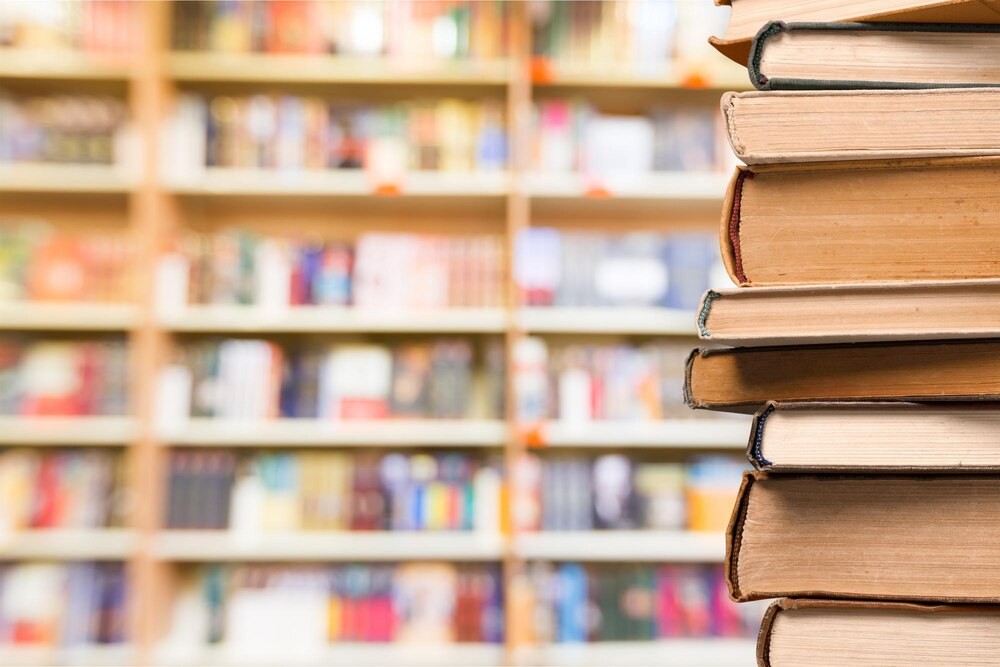 Królewska Noc Bibliotek: Odkryj Tajemnice Książek!
