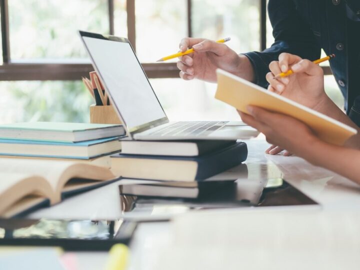 Noc Bibliotek w Zielonej: Kreatywność i Magia w Jednym Miejscu!